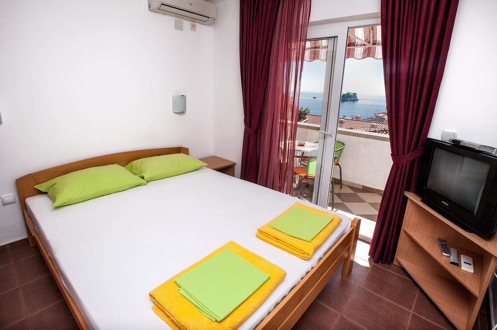 Apartments Durovic Petrovac 객실 사진
