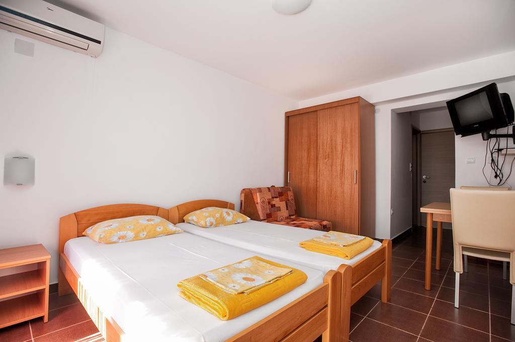 Apartments Durovic Petrovac 객실 사진